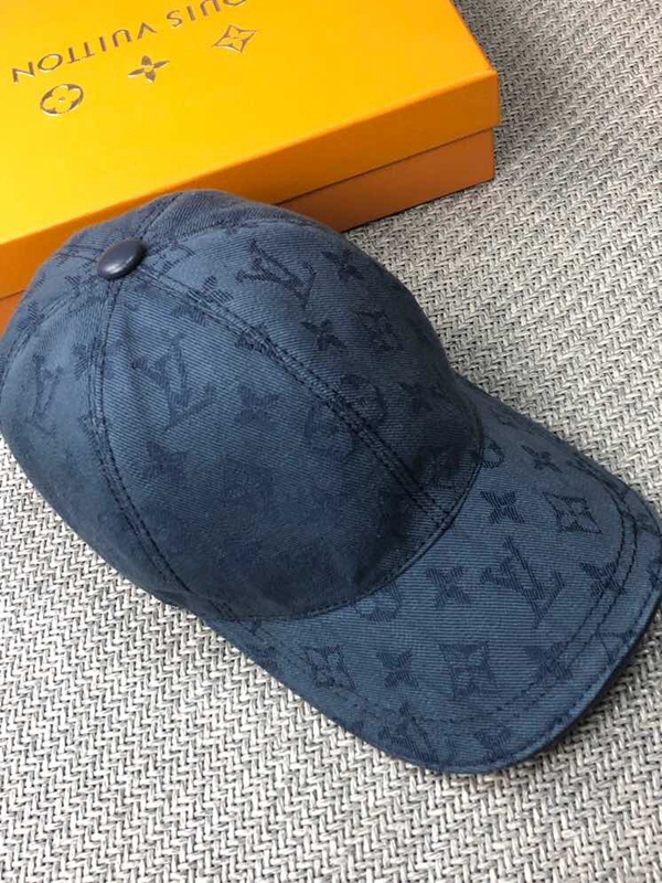 ブランド帽子側面デザイン